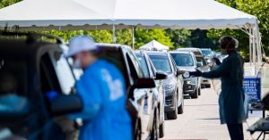Pejabat AS Peringatkan Gubernur Terhadap Pelonggaran Pembatasan