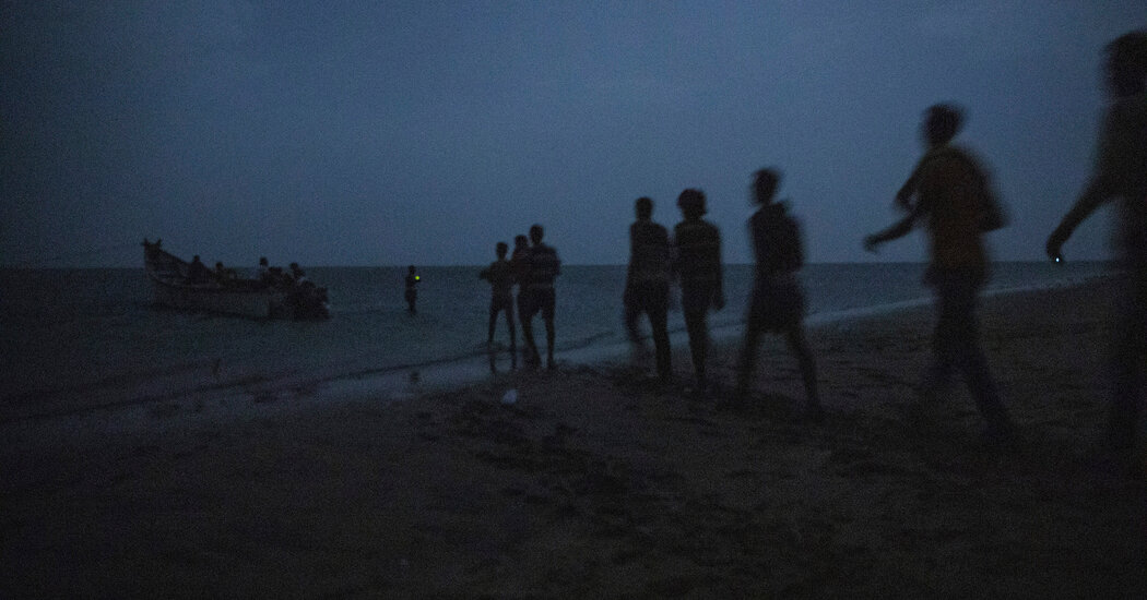 Penyelundup Melempar Migran Ke Laut;  Setidaknya 20 Orang Ditakuti Tenggelam