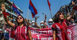 Dalam Protes Myanmar, Wanita Berada di Garis Depan