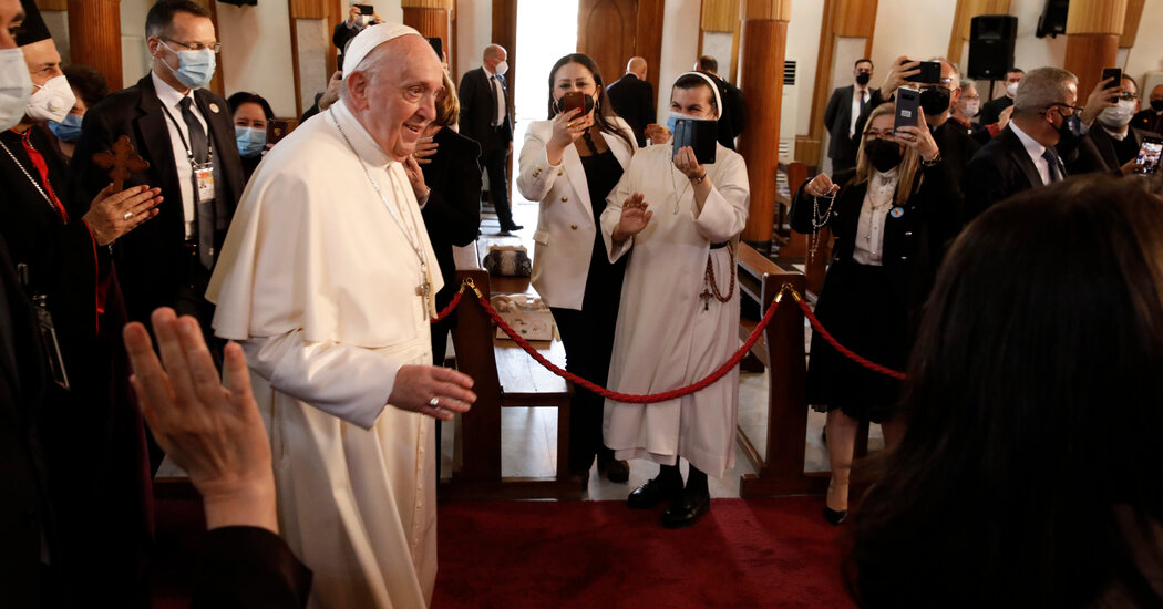 Paus Francis Memulai Kunjungan ke Irak