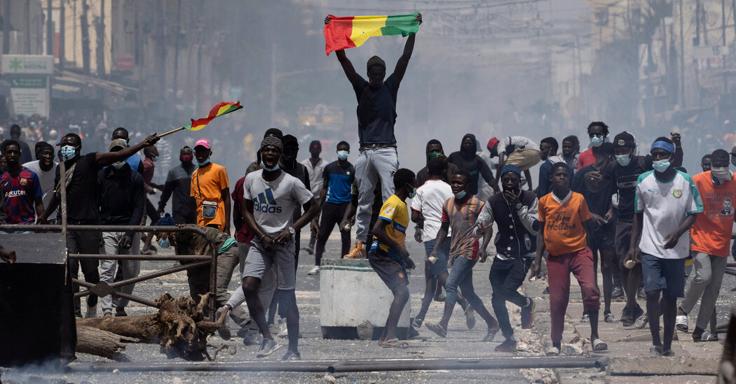Senegal Meletus dalam Protes, Dengan Tuduhan Pemerkosaan Hanya Percikannya