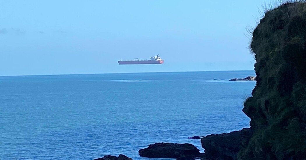 Sebuah ‘Kapal Terbang’, dan Mirage Unggul di Belakangnya