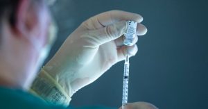 Bagaimana Vaksin Johnson & Johnson Berbeda dengan Pfizer dan Moderna