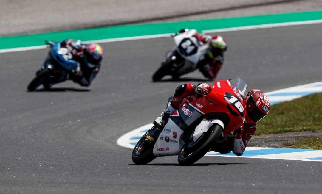FIM CEV Moto3 Estoril: Pembalap Magetan Ini Hampir Podium