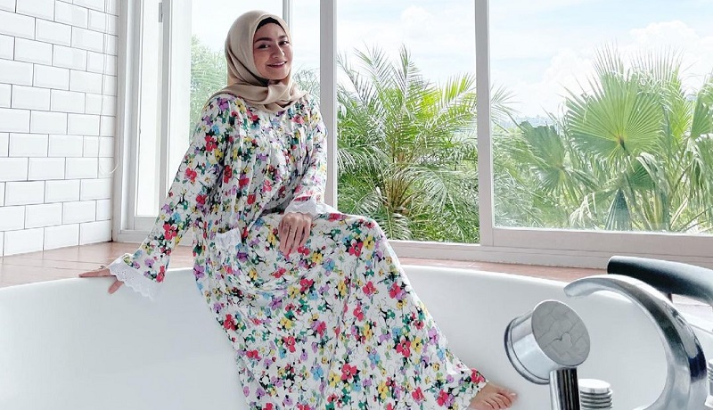 Tanpa Sule, Nathalie Holscher Hadiri Pesta Ulang Tahun Anak DJ Katty Butterfly : Okezone Celebrity
