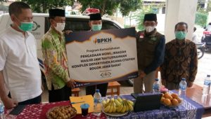 BPKH Serahkan Bantuan 2 Mobil Ambulance dan 1 Mobil Jenazah Melalui NU Care Lazisnu